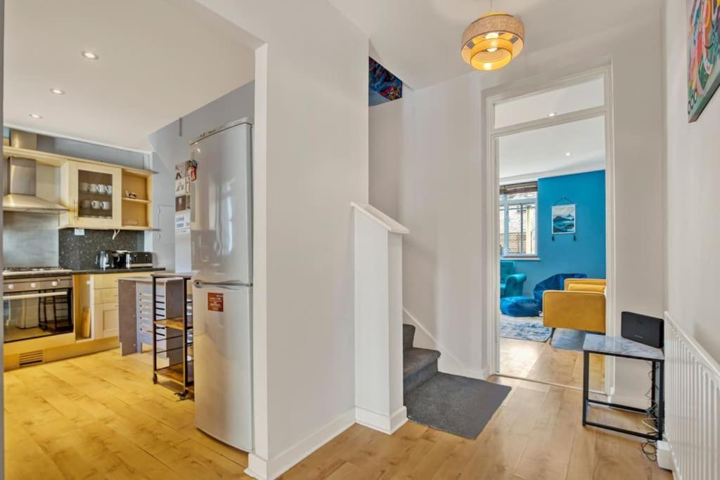 Lovely 3-Bed Clapham Common Londyn Zewnętrze zdjęcie